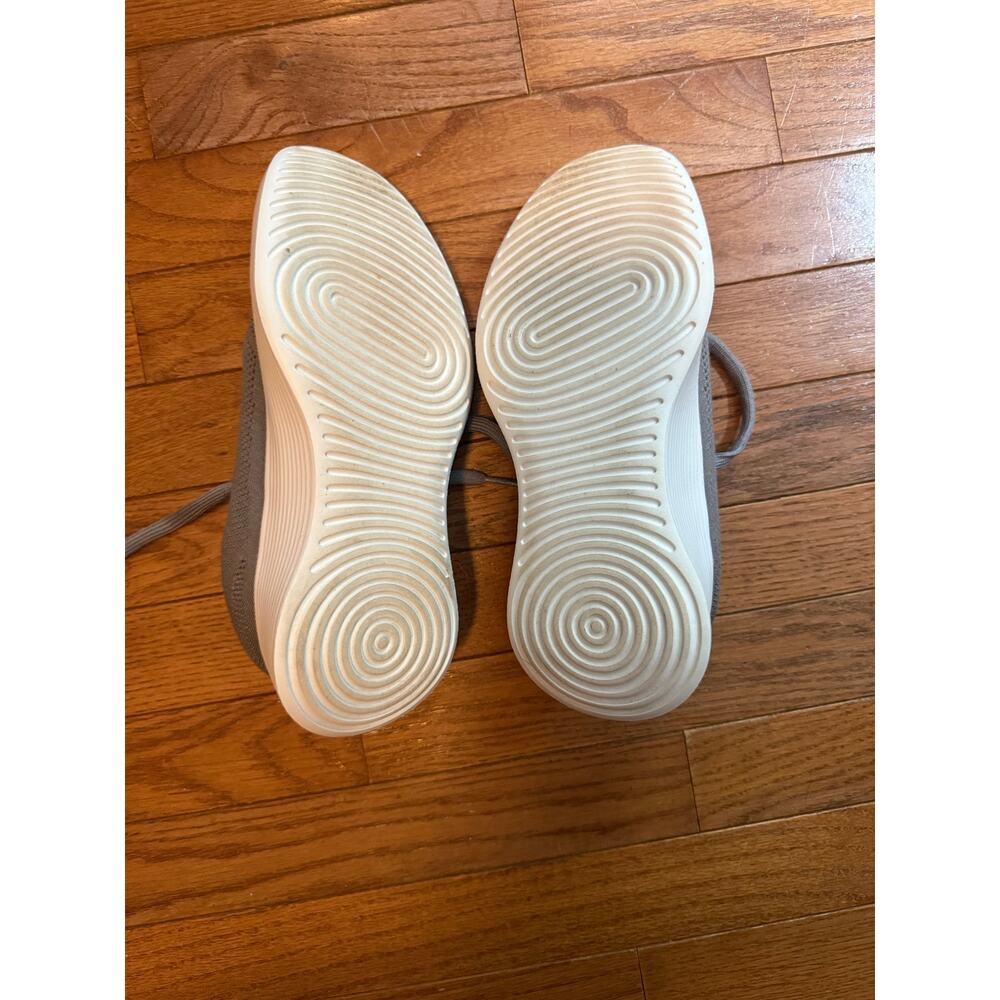 AllBirds Women's Tree Runner Size 7 Mist (White Sole) - Picture 12 of 15
